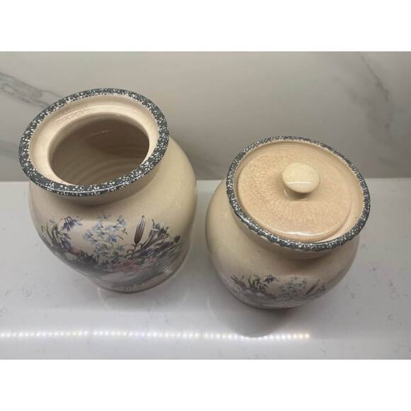 Vintage Marshall Texas Casey Pottery Wild Flowers Blue Sponge Canisters Set of 2 - Picture 5 of 9